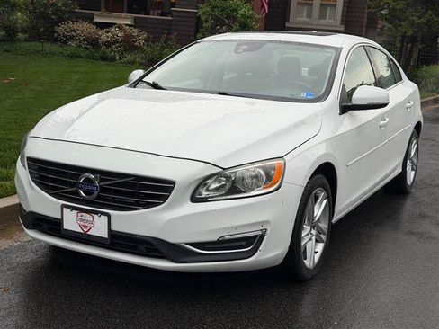 Used 2015 Volvo S60 T5 Premier AWD/4WD image 3