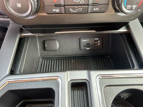 Used 2015 Ford F150 XLT w/ Equipment Group 302A Luxury RWD image 50