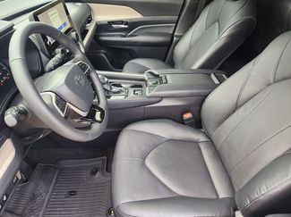 Used 2025 Toyota Grand Highlander FWD video 4