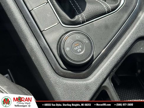Certified 2024 Volkswagen Tiguan SE AWD/4WD image 29