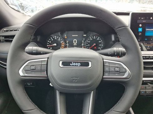 New 2026 Jeep Compass Limited image 9
