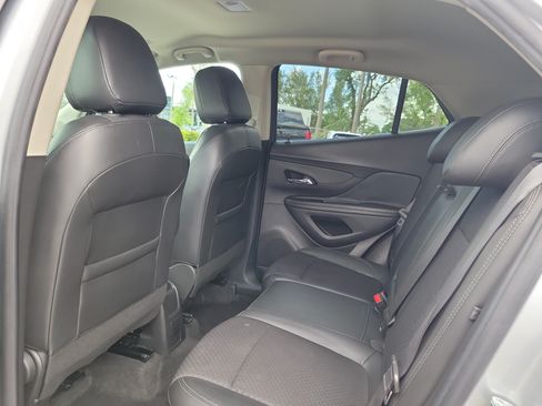 Used 2022 Buick Encore Preferred FWD image 13