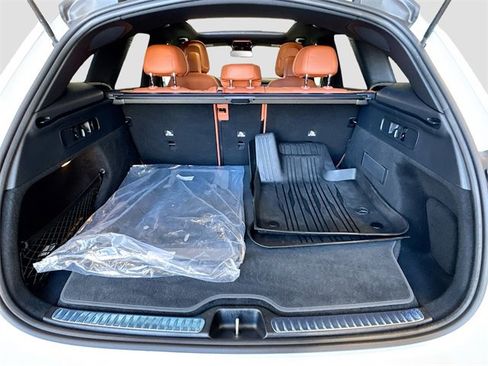 Certified 2025 Mercedes-Benz GLC 350e 4MATIC image 28