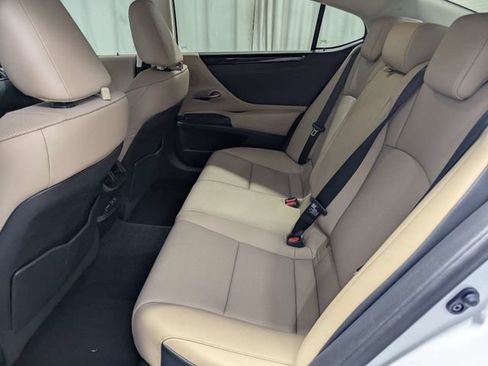 Used 2020 Lexus ES 350 w/ Premium Package FWD image 9