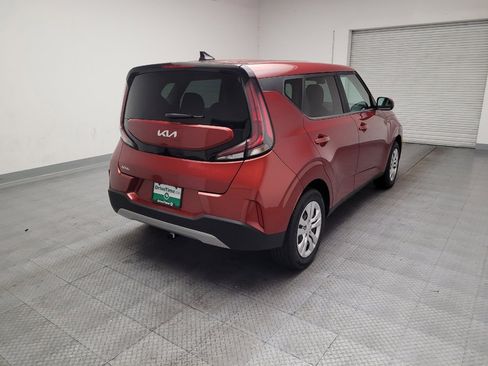 Used 2023 Kia Soul LX FWD image 9