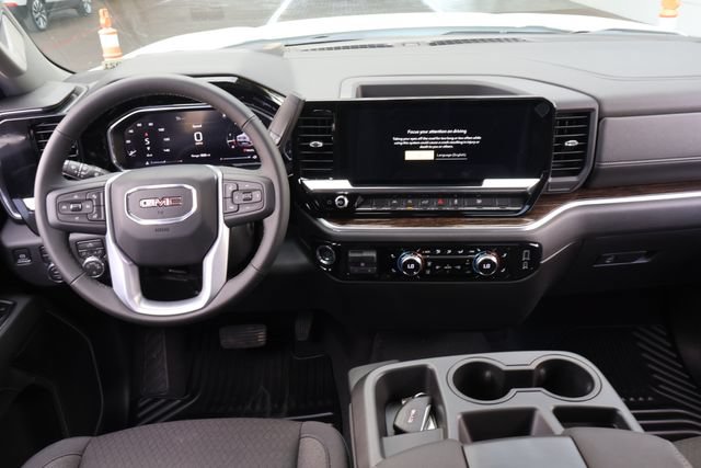 New 2026 GMC Sierra 1500 SLE w/ Max Trailering Package AWD/4WD image 13