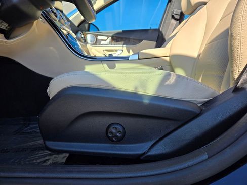 Used 2020 Mercedes-Benz C 300 Sedan image 24