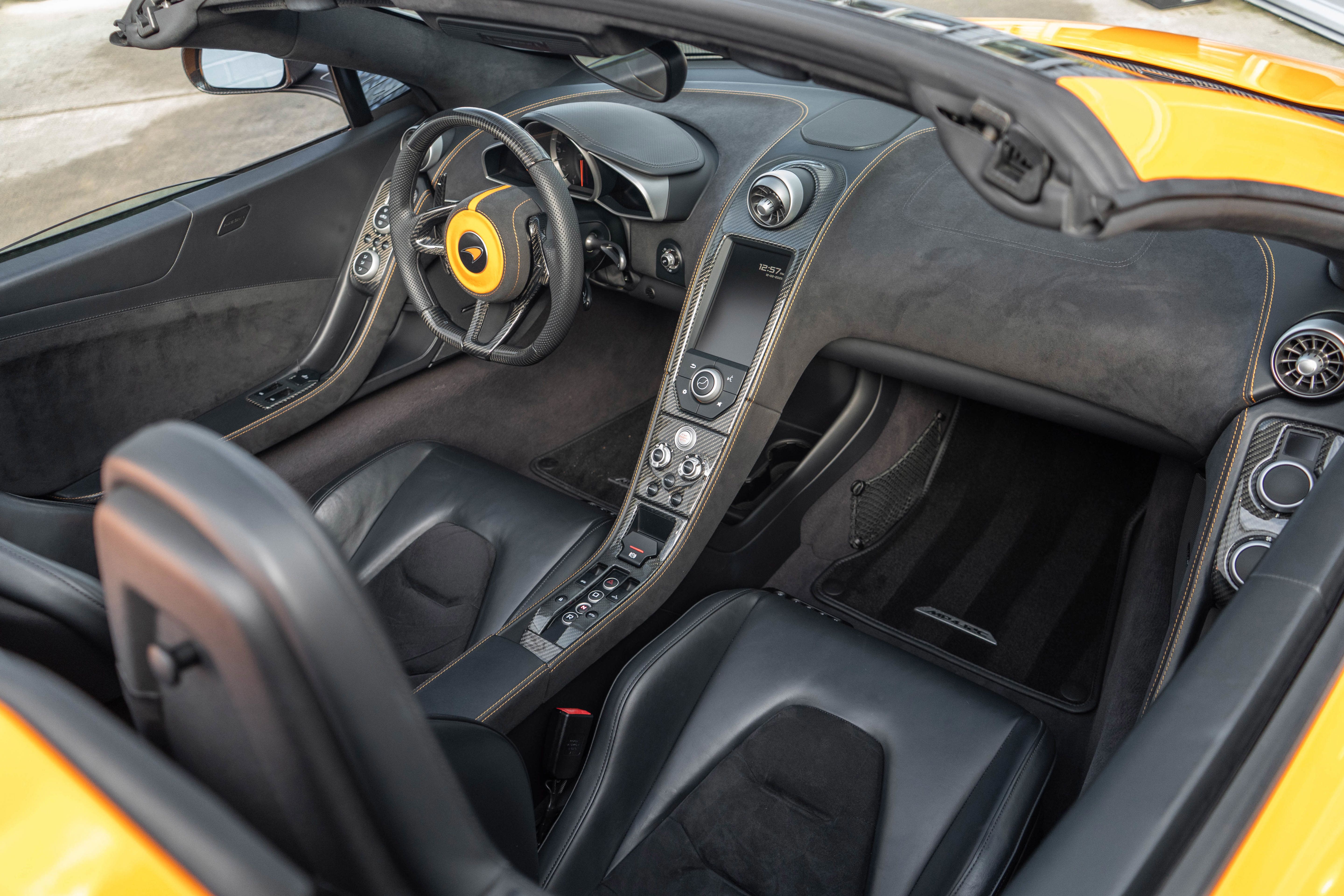 Used 2013 McLaren MP4-12C Spider RWD image 7