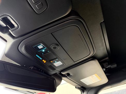 Used 2025 Ford Bronco Outer Banks w/ Sasquatch Package image 17