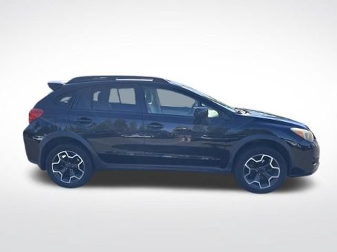 Used 2014 Subaru Crosstrek 2.0i Premium w/ Moonroof Package AWD/4WD image 2