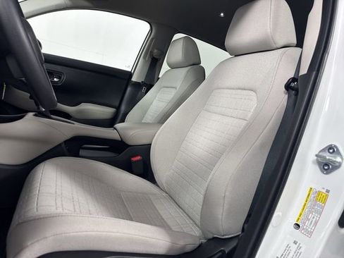 Certified 2026 Honda HR-V LX image 20