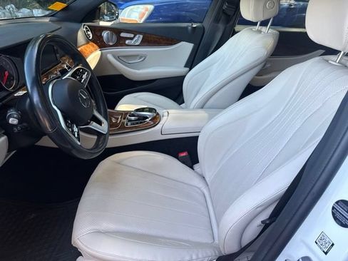 Used 2019 Mercedes-Benz E 300 image 4
