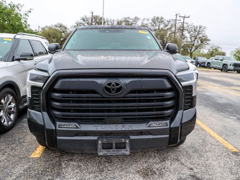 Used 2023 Toyota Tundra SR5 w/ SR5 Convenience Package AWD/4WD image 4