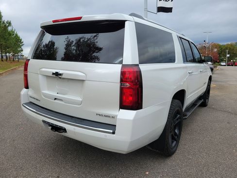 Used 2020 Chevrolet Suburban Premier image 28