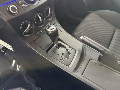 Used 2012 MAZDA MAZDA3 i Touring image 15