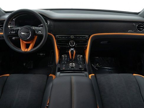 Used 2025 Bentley Flying Spur Speed image 28