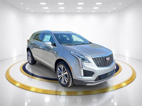 New 2026 Cadillac XT5 Premium Luxury w/ Driver Assist Package AWD/4WD image 3