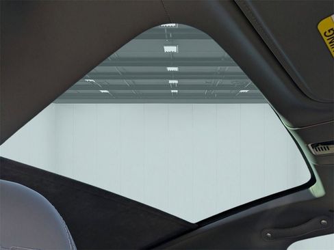 Used 2021 Aston Martin DBX Base image 16