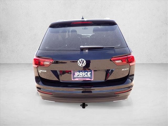 Used 2019 Volkswagen Tiguan SE w/ Panoramic Sunroof Package AWD/4WD image 3