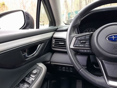 Used 2023 Subaru Outback Premium image 17