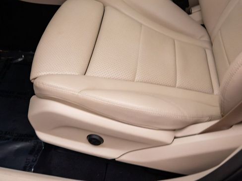 Used 2022 Mercedes-Benz GLC 300 4MATIC image 14