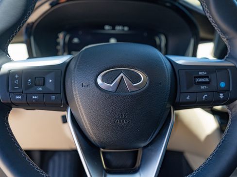 Certified 2023 INFINITI QX60 Sensory w/ Vision Package AWD/4WD image 10
