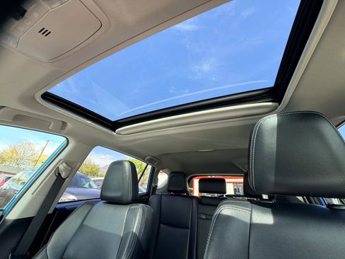 Used 2018 Toyota RAV4 Limited AWD/4WD image 33