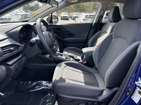 Used 2025 Subaru Crosstrek 2.5i Premium AWD/4WD image 11