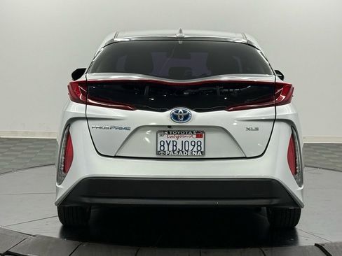 Used 2022 Toyota Prius Prime XLE image 7