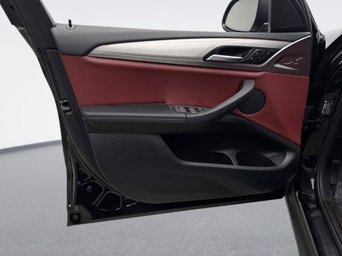 Used 2023 BMW X3 xDrive30i w/ Premium Package image 9