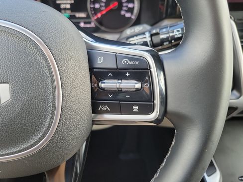 Used 2022 Kia Sorento EX w/ Panoramic Sunroof Package FWD image 30