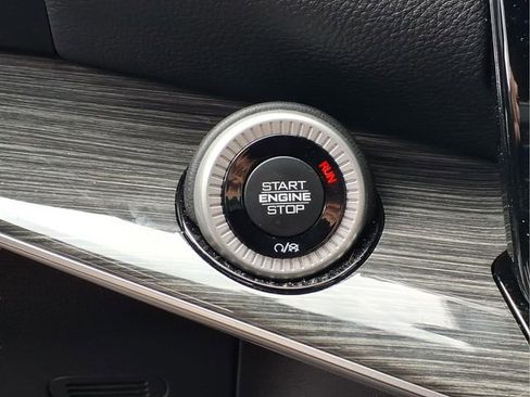 Used 2022 Jeep Wagoneer Series II image 11