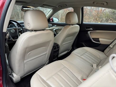 Used 2013 Buick Regal Premium image 12