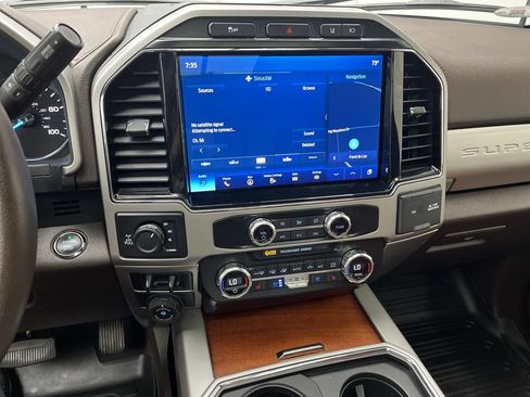 Certified 2022 Ford F250 King Ranch w/ King Ranch Ultimate Package AWD/4WD image 21