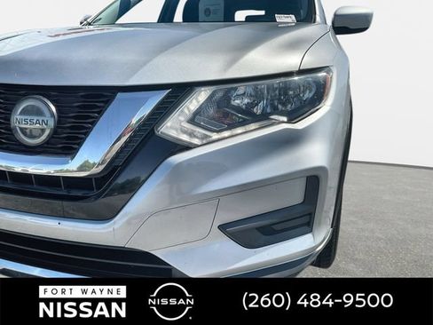 Used 2018 Nissan Rogue S FWD image 36