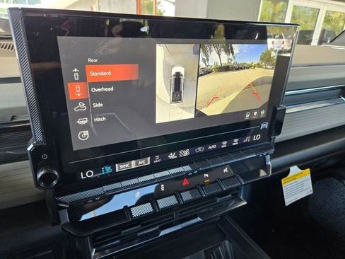 New 2026 GMC Hummer EV 4x4 Crew Cab image 14