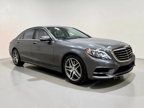 Used 2017 Mercedes-Benz S 550 4MATIC Sedan image 5