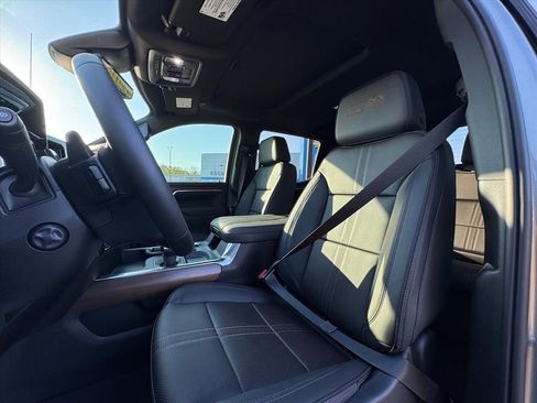 New 2026 Chevrolet Silverado 1500 High Country AWD/4WD image 16