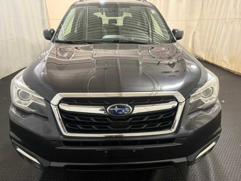 Used 2018 Subaru Forester 2.5i Touring image 3