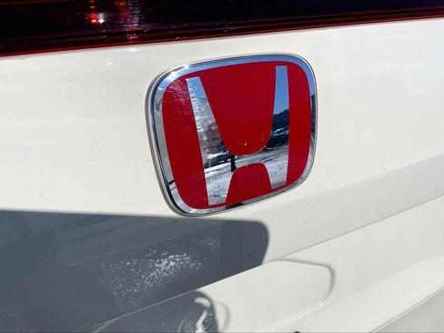 Used 2024 Honda Civic Type R image 9