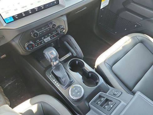 New 2026 Ford Bronco Outer Banks AWD/4WD image 17
