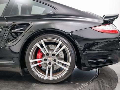 Used 2013 Porsche 911 4 Coupe image 15