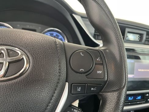 Used 2017 Toyota Corolla LE w/ Carpet Mat Package (TMS) image 8