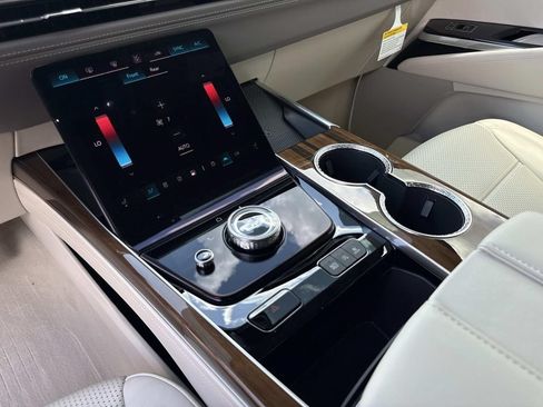 New 2026 Cadillac Escalade Platinum Sport w/ LPO, ONYX Package AWD/4WD image 26