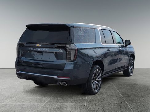 New 2026 Chevrolet Suburban High Country image 5