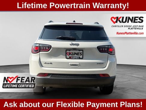 Used 2024 Jeep Compass Latitude AWD/4WD image 8