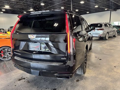 Used 2022 Cadillac Escalade Sport w/ Touring Package AWD/4WD image 18