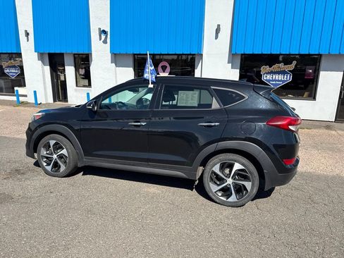 Used 2016 Hyundai Tucson Limited w/ Option Group 03 AWD/4WD image 16