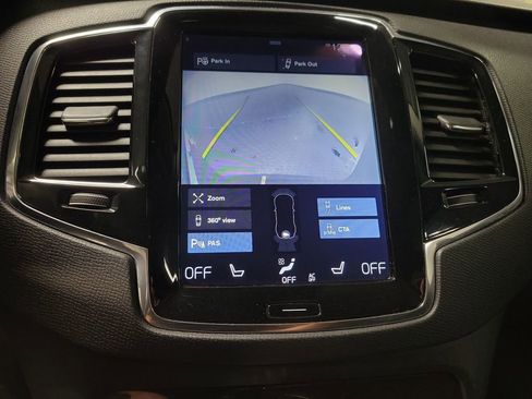 Used 2017 Volvo XC90 T6 Momentum w/ Vision Package AWD/4WD image 17