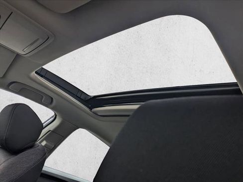 Used 2025 Honda Accord SE image 15